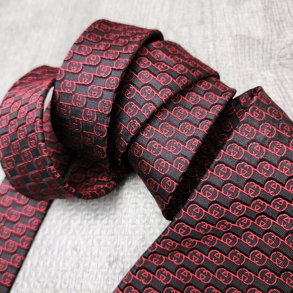 Gucci Monogram Vintage Necktie - Picture 5 of 10